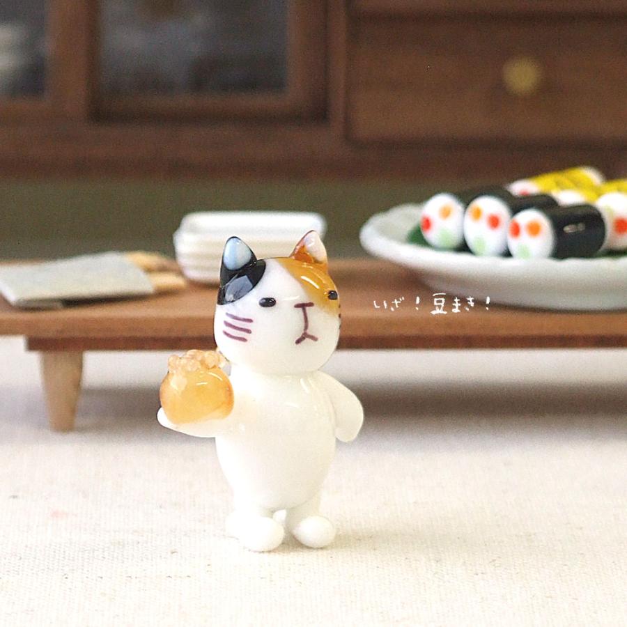 ガラス細工 ミニチュア 猫 猫田センパイ 節分 歳時記 豆まき 猫田センパイと節分豆 : yc-084c-ma : ガラス細工 THE JOY LUCK STORE - 通販 - Yahoo!ショッピング ガラス細工 ミニチュア 猫 猫田センパイ 節分 歳時記 豆まき 猫田センパイと節分豆 : yc-084c-ma : ガラス細工 THE JOY LUCK STORE - 通販 - Yahoo!ショッピング