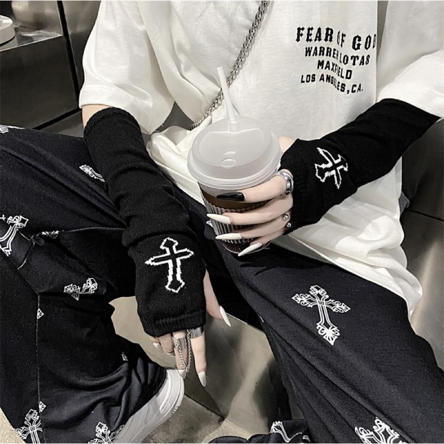 バースデー 記念日 ギフト 贈物 お勧め 通販 アーム ウォーマー クロス 韓国 ストリート K Pop Hiphop 地雷系 オルチャン 原宿 V系 十字架 刺繍 カバー グローブ ダンス 衣装 ニット 5acc 210 メール便ok Aynaelda Com