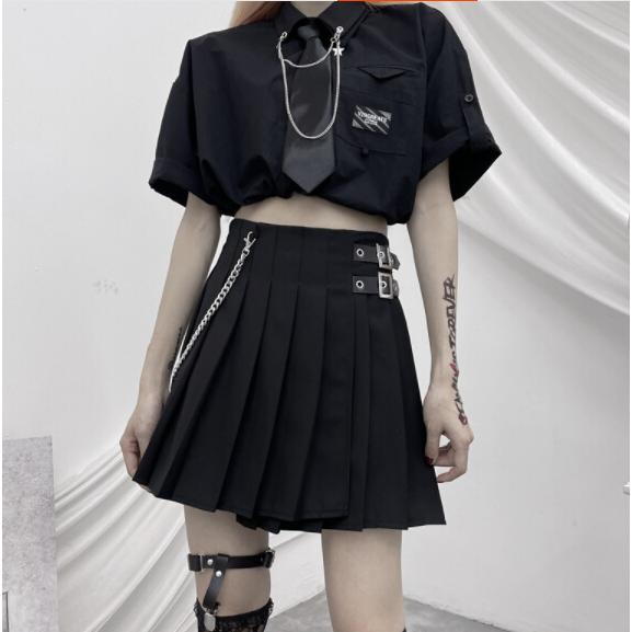 【yun.i様】LVEU. チェーンミニスカート+ ベストビスチェ LVEU.（ラブユ） ベスト ジレ 「LVEU.」アシメデザインベストビスチェ