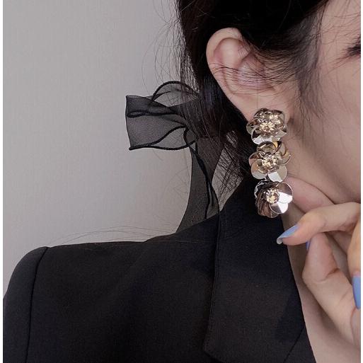 花 ピアス 韓国 オルチャン ストリート 原宿系 ダンス 衣装 K Pop 派手 3連 大ぶり フラワー 可愛い メタリック 光沢 ロング アクセサリー Jw 284 Jw 284 Joyboxストリートショップ 通販 Yahoo ショッピング