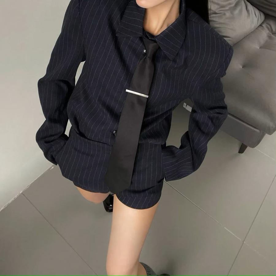 セット アップ ストライプ柄 シャツ 長袖 ショートパンツ 韓国