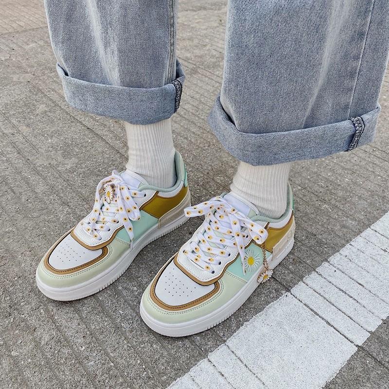 花柄 スニーカー 韓国 オルチャン デイジー ストリート 原宿系 K Pop 可愛い チャーム ガーリー フラワー レトロ 靴 シューズ Sho 7 Sho 7 Joyboxストリートショップ 通販 Yahoo ショッピング