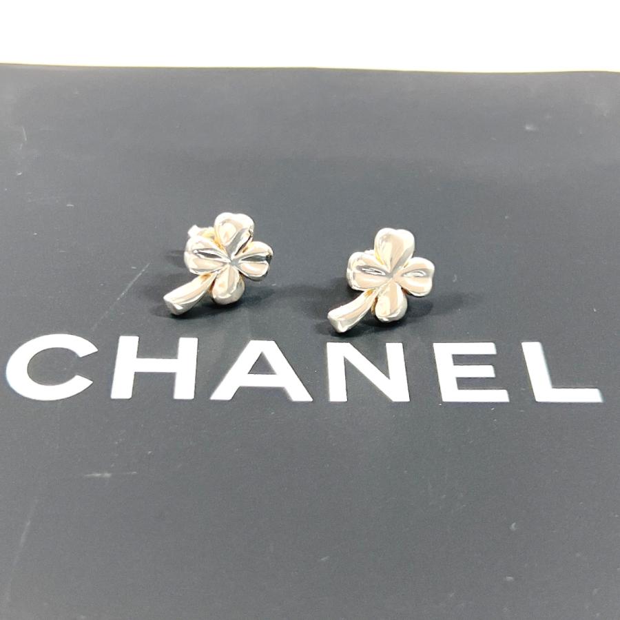 CHANEL シャネル ピアス クローバー 四つ葉 シルバー925 CHANEL シャネル ピアス クローバー 四つ葉 シルバー925