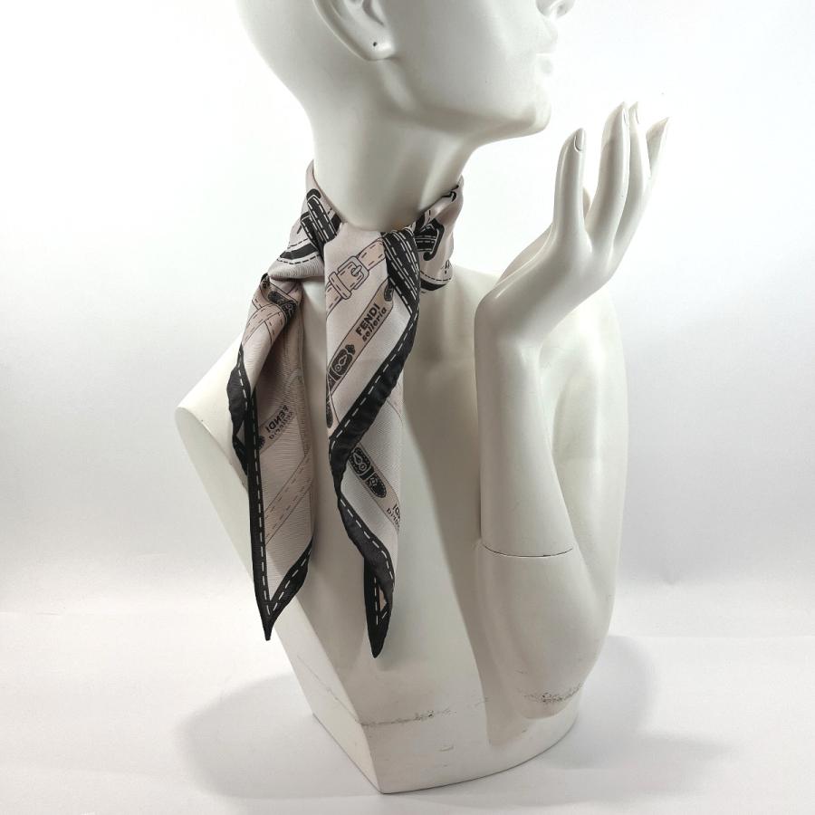 FENDI（フェンディ） スカーフ シルク100％ ピンク トライアングル