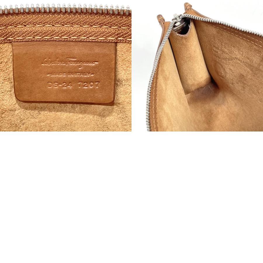 サルヴァトーレフェラガモ Salvatore Ferragamo ポーチ 化粧ポーチ