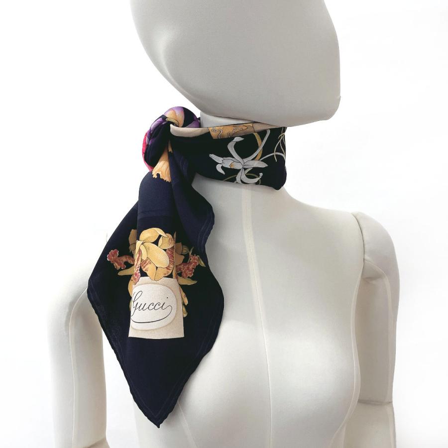GUCCI（グッチ） スカーフ 大判スカーフ バンダナ 正方形 フラワー 花