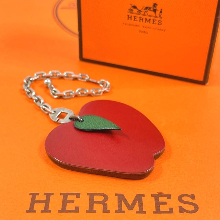 ★エルメス★アップルチャーム★リンゴモチーフ★キーホルダー★赤★ HERMES（エルメス） バッグチャーム キーホルダー フルーツモチーフ