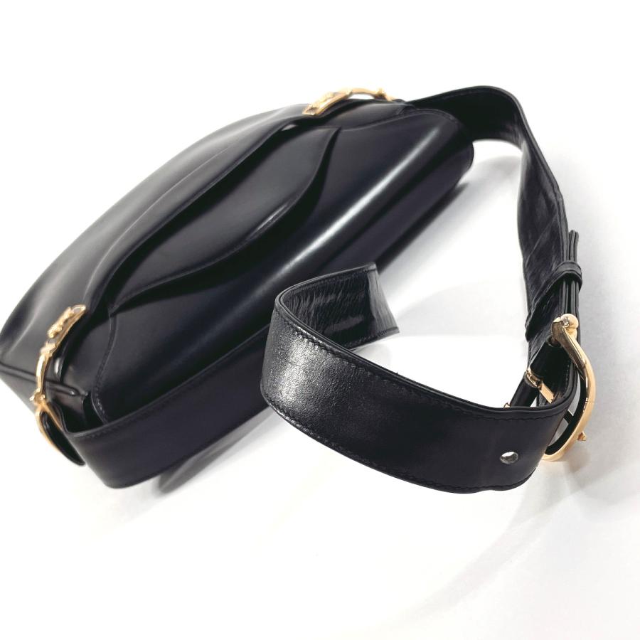 CELINE セリーヌ　ヴィンテージ ショルダーバッグ　レザー　黒　馬車金具 CELINE（セリーヌ） ショルダーバッグ 馬車金具 レザー ブラック