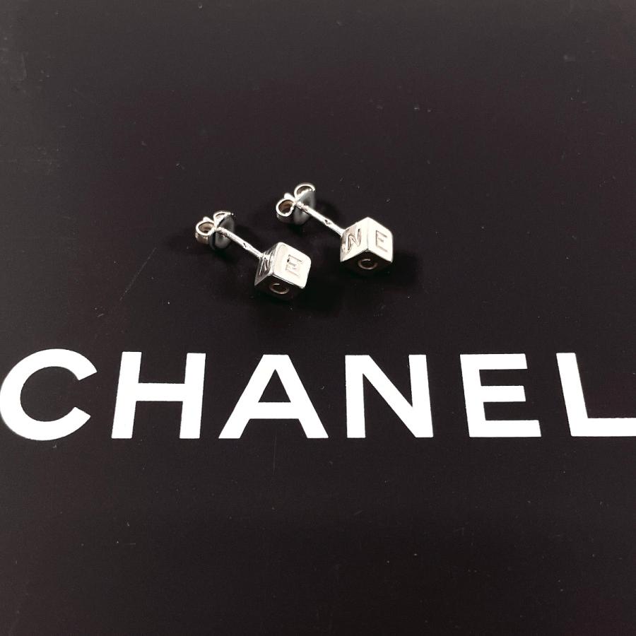 CHANEL（シャネル） ピアス ミニキューブ ロゴ シルバー925