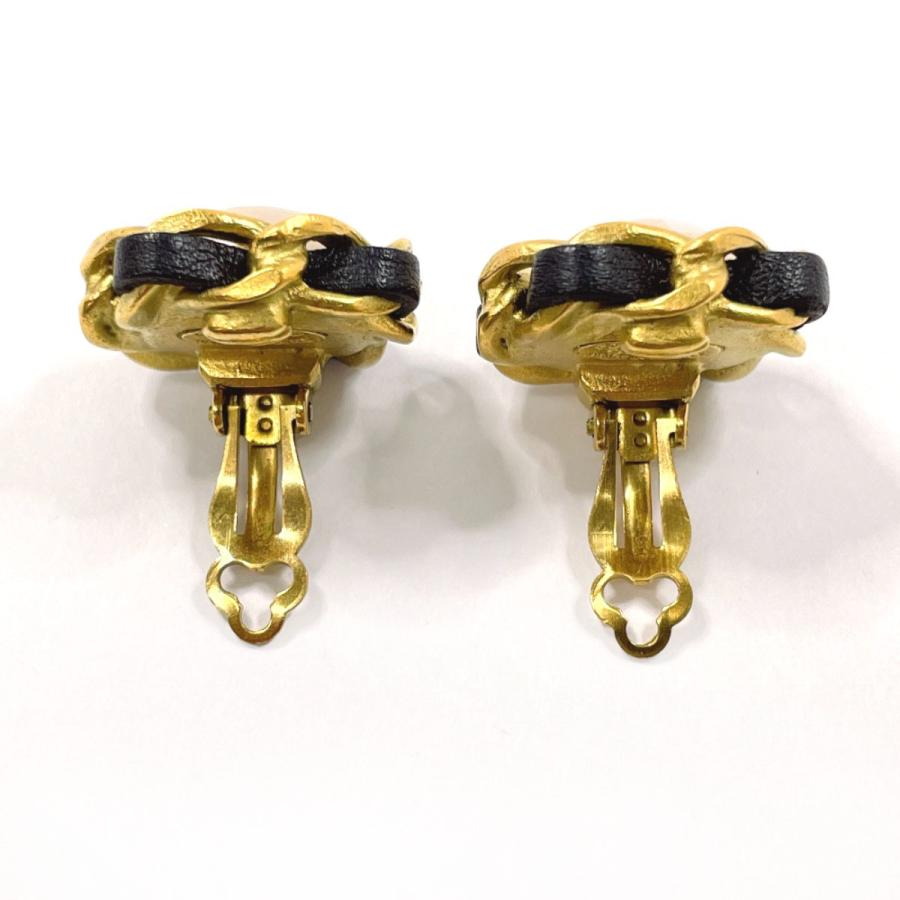 CHANEL（シャネル） イヤリング GP/フェイクパール レザー ゴールド