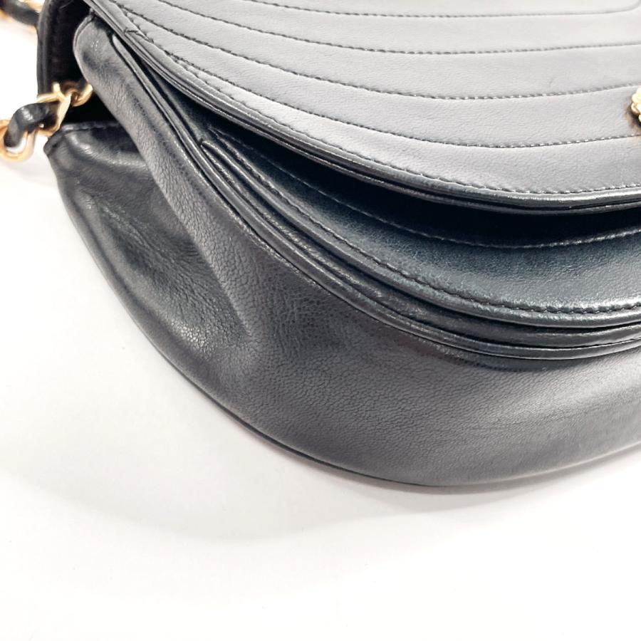 CHANEL シャネル ショルダーバッグ チェーンショルダー ハーフ CHANEL シャネル ショルダーバッグ チェーンショルダー ハーフ