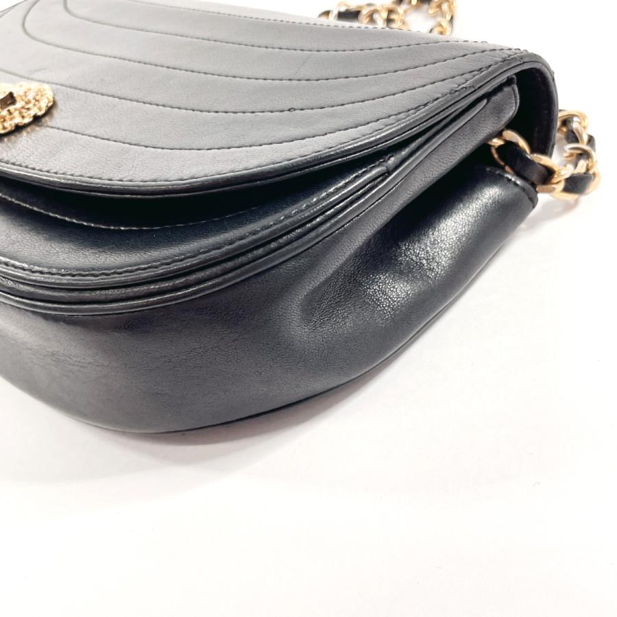 CHANEL シャネル ショルダーバッグ チェーンショルダー ハーフ CHANEL シャネル ショルダーバッグ チェーンショルダー ハーフ