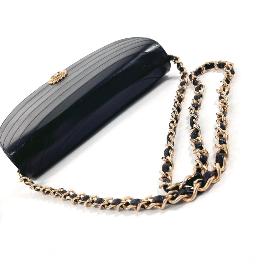 CHANEL シャネル ショルダーバッグ チェーンショルダー ハーフ CHANEL シャネル ショルダーバッグ チェーンショルダー ハーフ