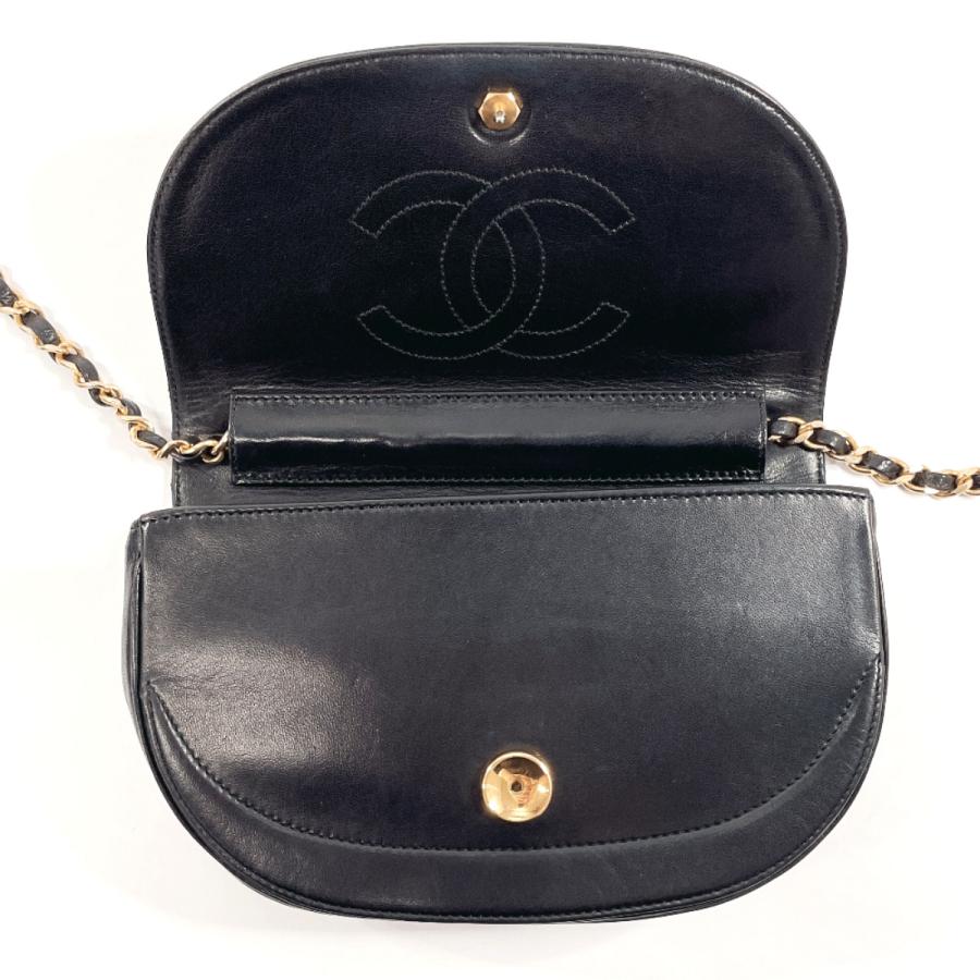 CHANEL シャネル ショルダーバッグ チェーンショルダー ハーフ CHANEL シャネル ショルダーバッグ チェーンショルダー ハーフ