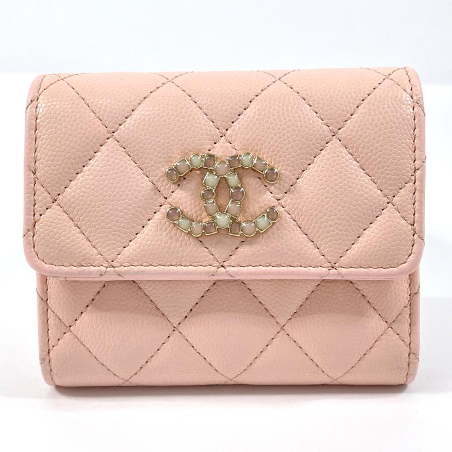 CHANEL 三つ折り財布　マトラッセ CHANEL(シャネル) マトラッセ3つ折り財布 - ブラック｜【公式