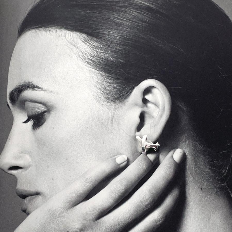 TIFFANY&Co.（ティファニー） イヤリング グラフィティ X キス