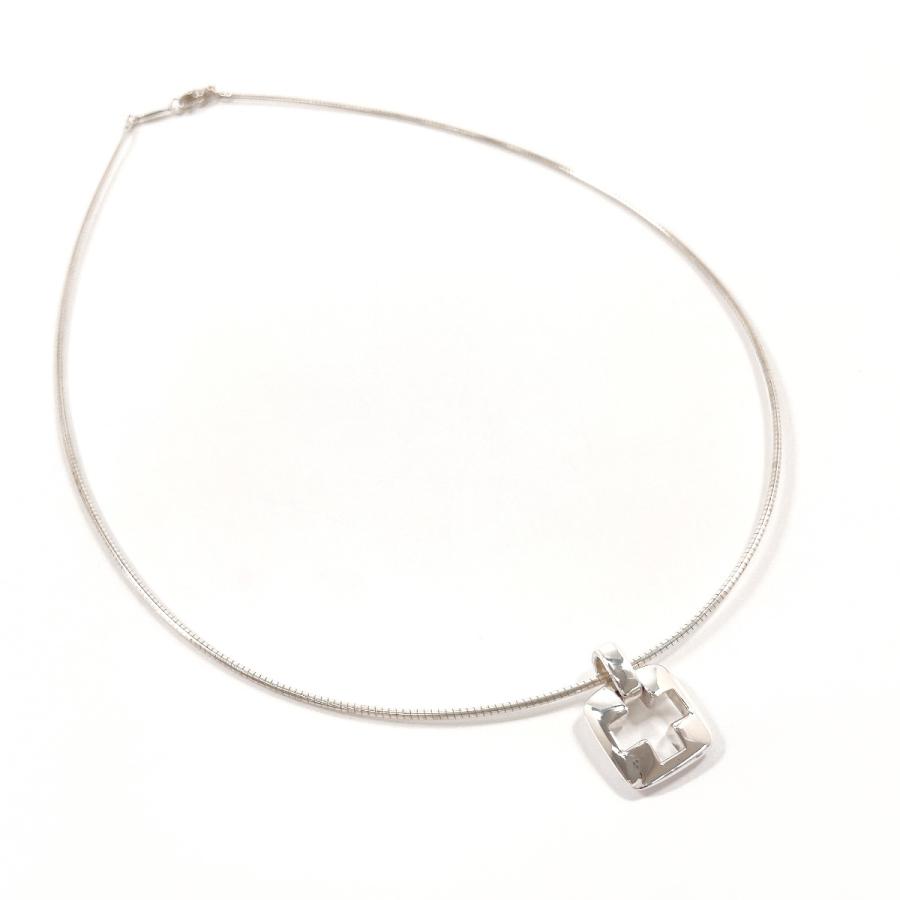 TIFFANY&Co.（ティファニー） ネックレス ピアスド クロス くり抜き