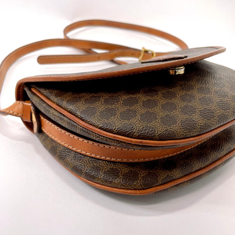 CELINE セリーヌ ショルダーバッグ ポシェット　斜め掛け マカダム CELINE セリーヌ ショルダーバッグ 斜め掛け可能 ポシェット