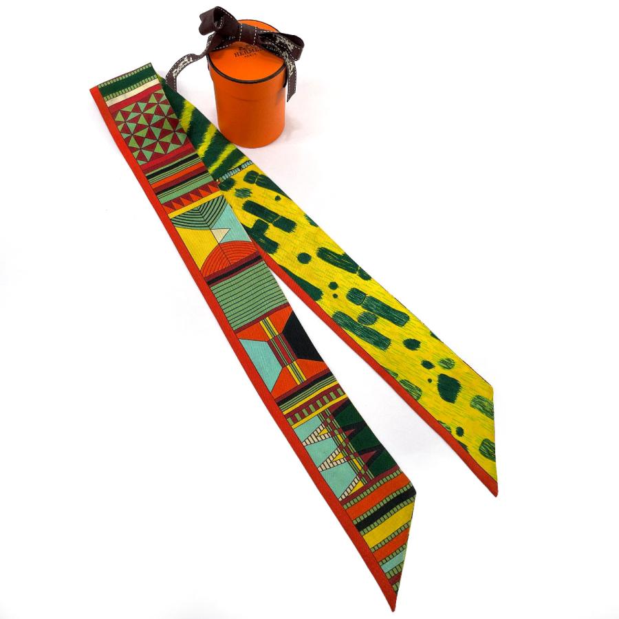 HERMES エルメス ツイリー 野生とカモフラージュ シルク100% HERMES