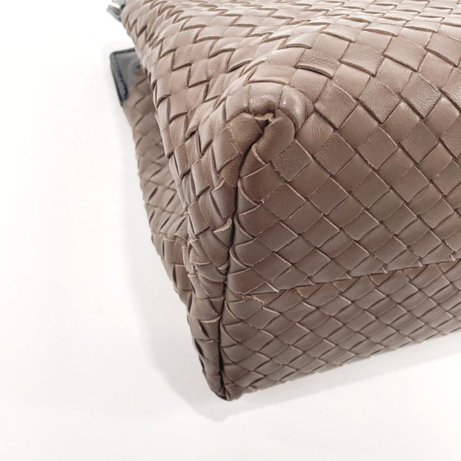 BOTTEGA VENETA ダークブラウン トートバッグ Parachute Small Intrecciato leather tote bag in brown - Bottega