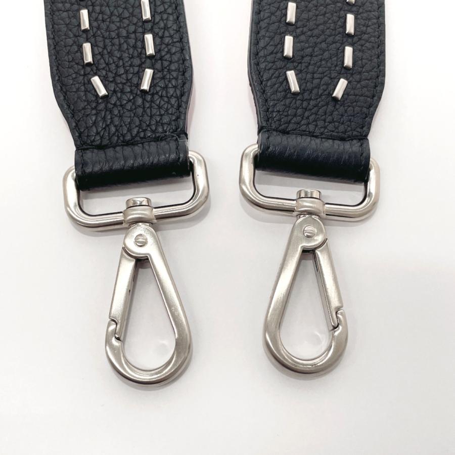 【美品】FENDI 　フェンディ　ショルダーストラップユー　シルバー FENDI（フェンディ） ショルダーストラップ ストラップ ユー セレリア