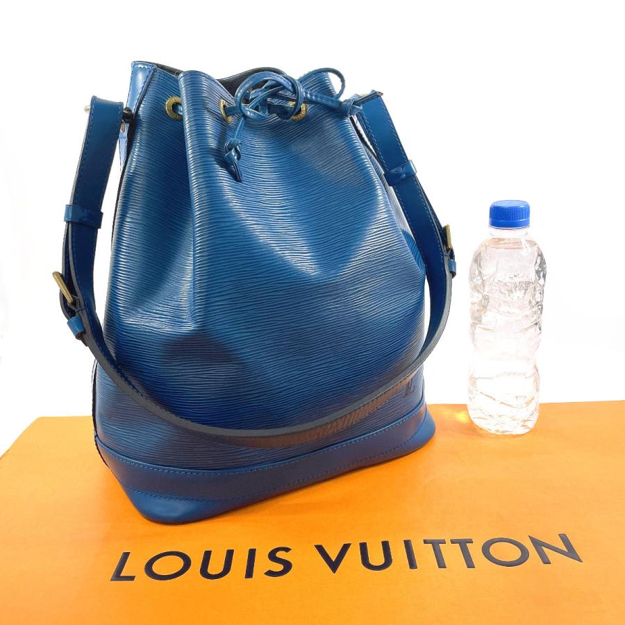美品 LOUIS VUITTON ルイ ヴィトン ショルダーバッグ ノエ M44005 トレドブルー ゴールド金具 エピレザー レディース 巾着型【本物保証】 LOUIS VUITTON - 美品 LOUIS VUITTON ルイ ヴィトン ショルダーバッグ