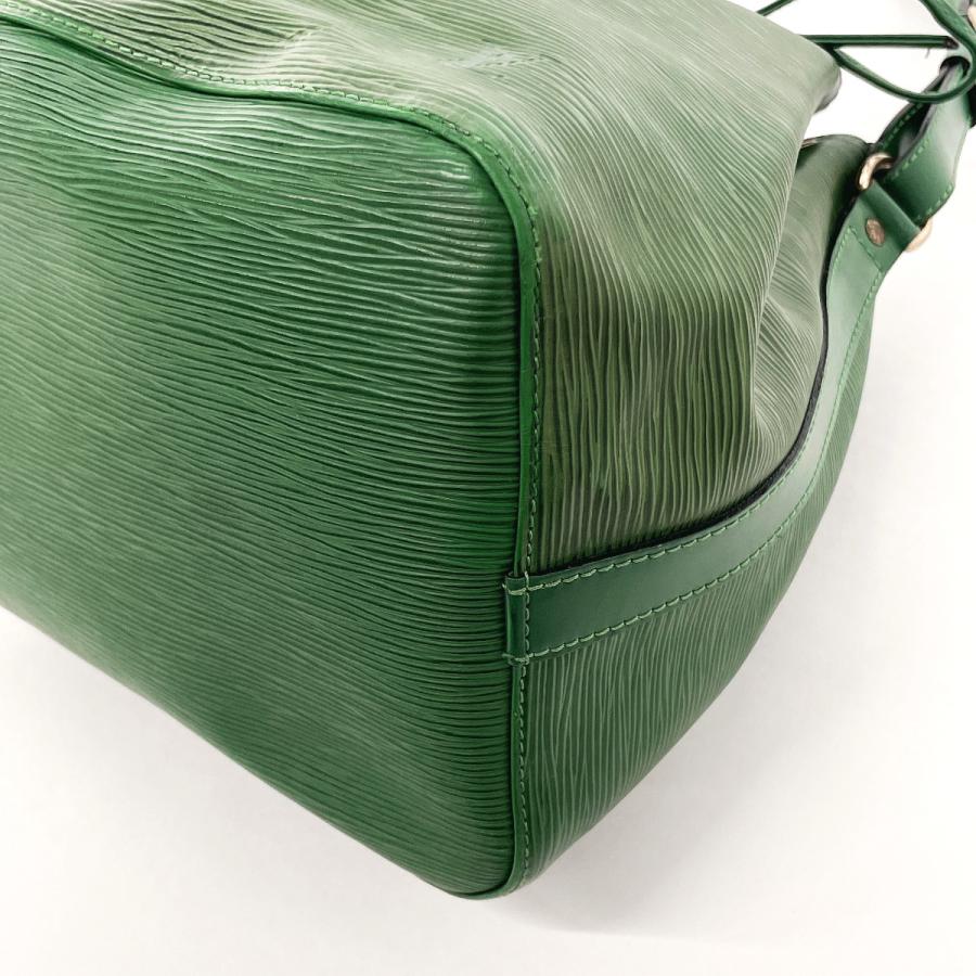 LOUIS VUITTON（ルイ・ヴィトン） ショルダーバッグ 巾着バッグ M44104