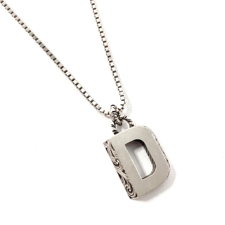 GUCCI グッチ イニシャルネックレス D シルバー GUCCI（グッチ） ネックレス イニシャルネックレス D アルファベット