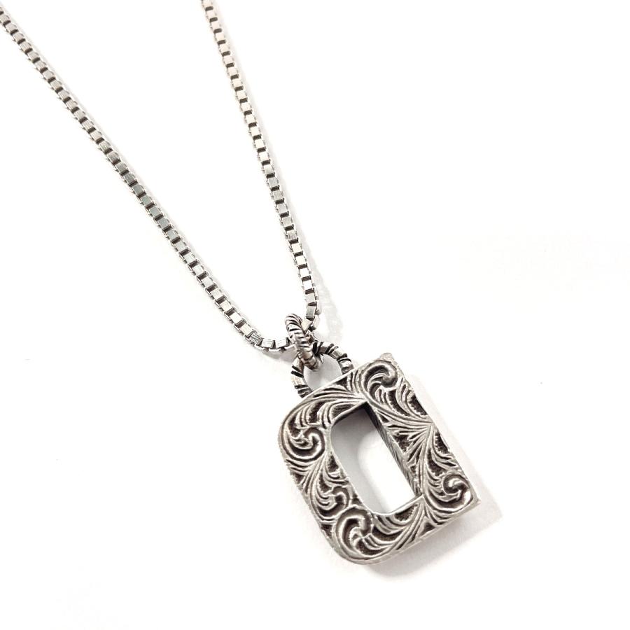 GUCCI グッチ イニシャルネックレス D シルバー GUCCI（グッチ） ネックレス イニシャルネックレス D アルファベット