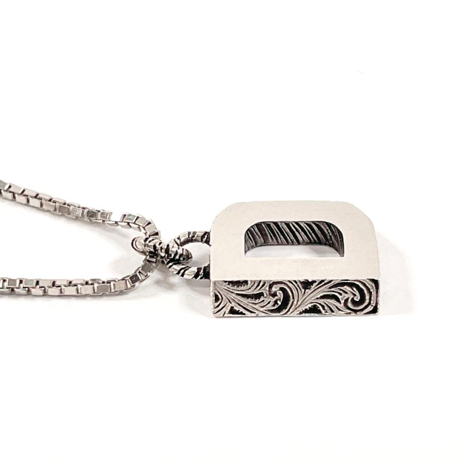 GUCCI（グッチ） ネックレス イニシャルネックレス D アルファベット