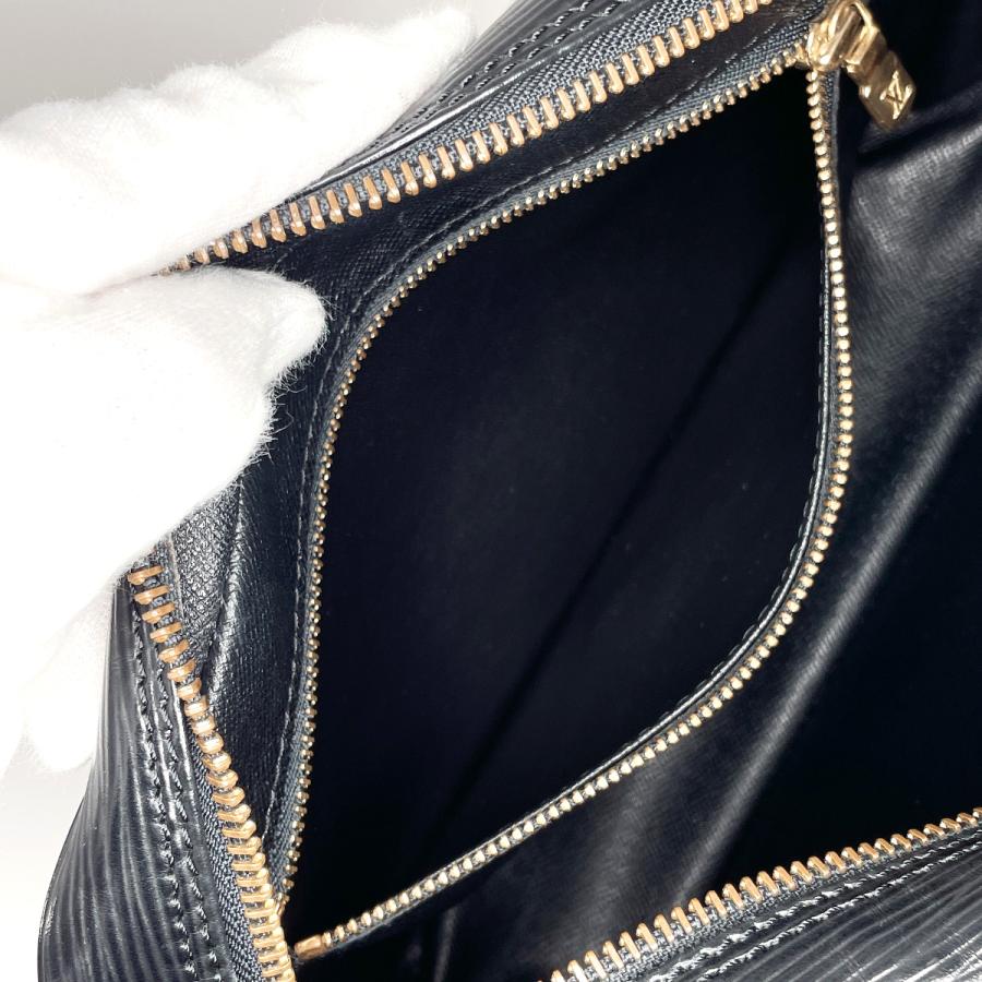 LOUIS VUITTON（ルイ・ヴィトン） ショルダーバッグ 斜め掛け M52312