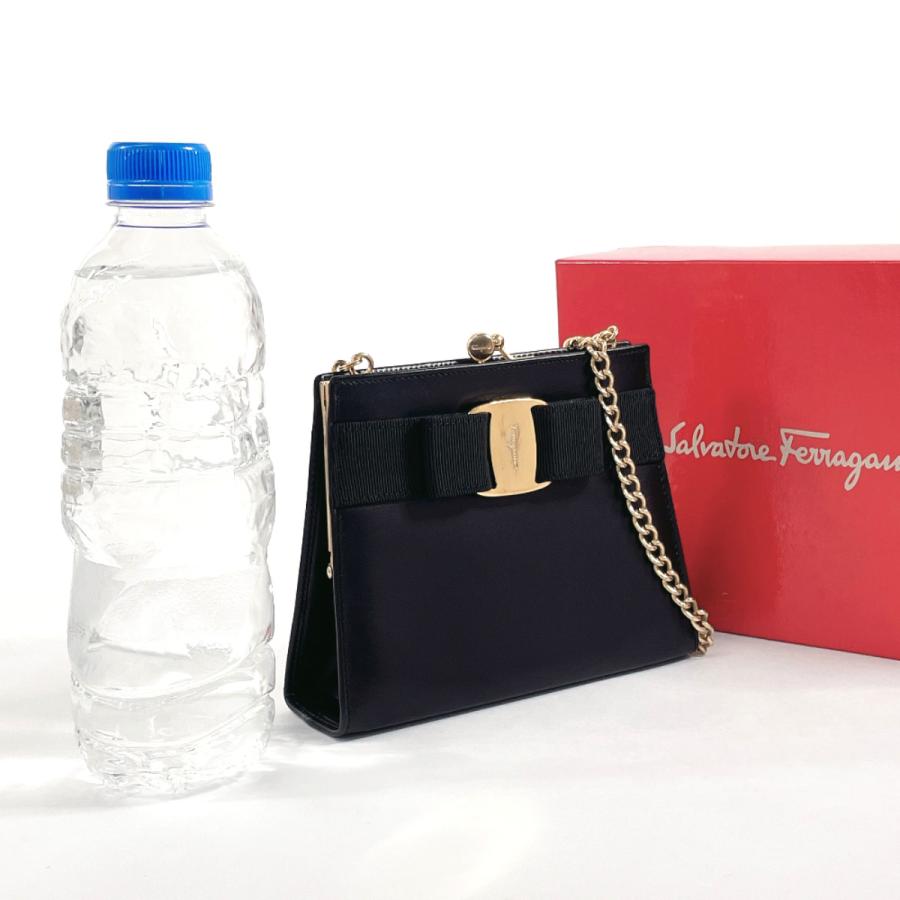 サルヴァトーレフェラガモ Salvatore Ferragamo ショルダーバッグ
