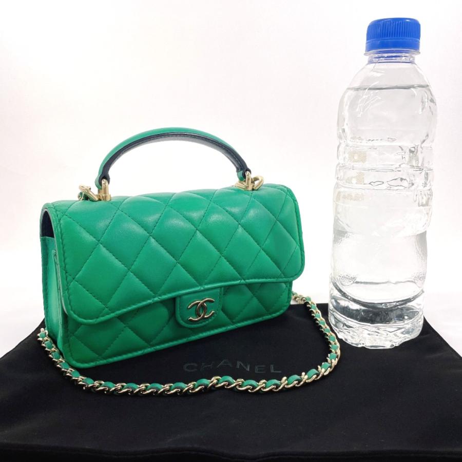 CHANEL(シャネル) ショルダーバッグ マトラッセ チェーンショルダーフラップ フォンケース AP3226 アイボリー ゴールド金具/チェーンショルダー ラムスキン CHANEL（シャネル） ショルダーバッグ 2way AP3226 マトラッセ