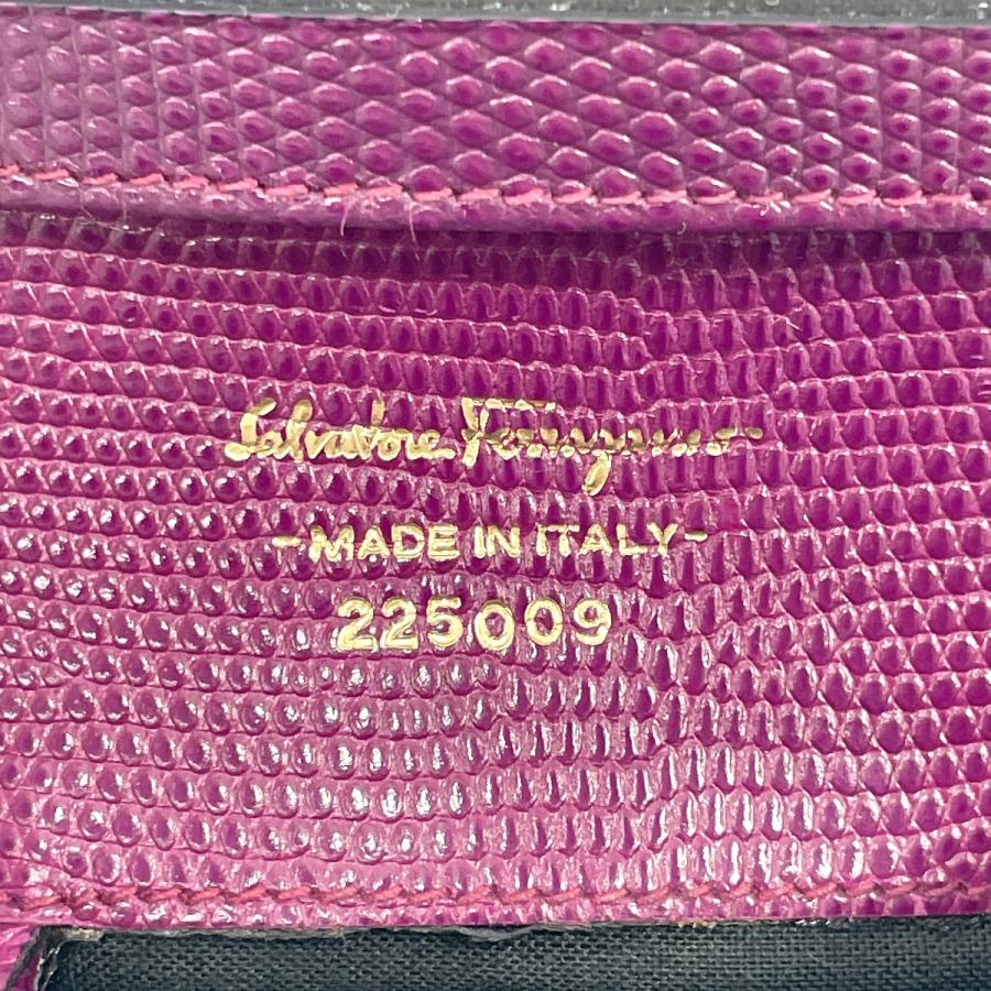 サルヴァトーレフェラガモ Salvatore Ferragamo カードケース パス