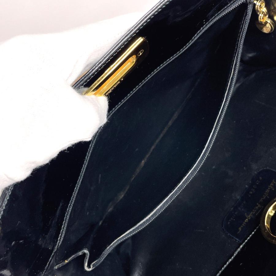 サルヴァトーレフェラガモ Salvatore Ferragamo ショルダーバッグ P21