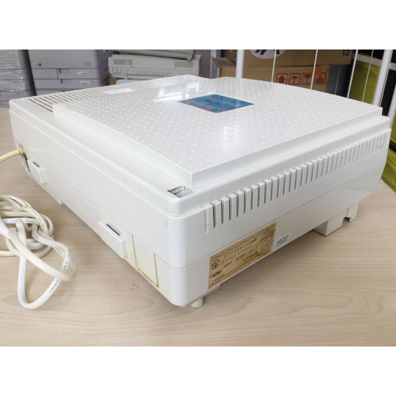 saxa（サクサ）UT700Std ビジネスフォン主装置 中古リユース 据え置き