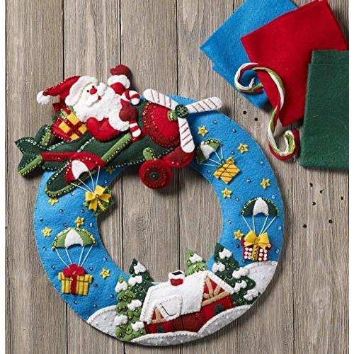Bucilla Felt Wreath Applique Kit 34cm x 43cm |  | 01