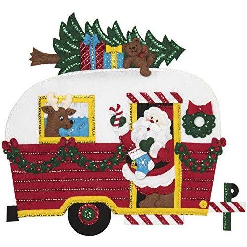 Bucilla フェルトアップリケ壁掛けキット 17.5 x 19インチ 86915E クリスマスキャンパー マルチ |  | 01