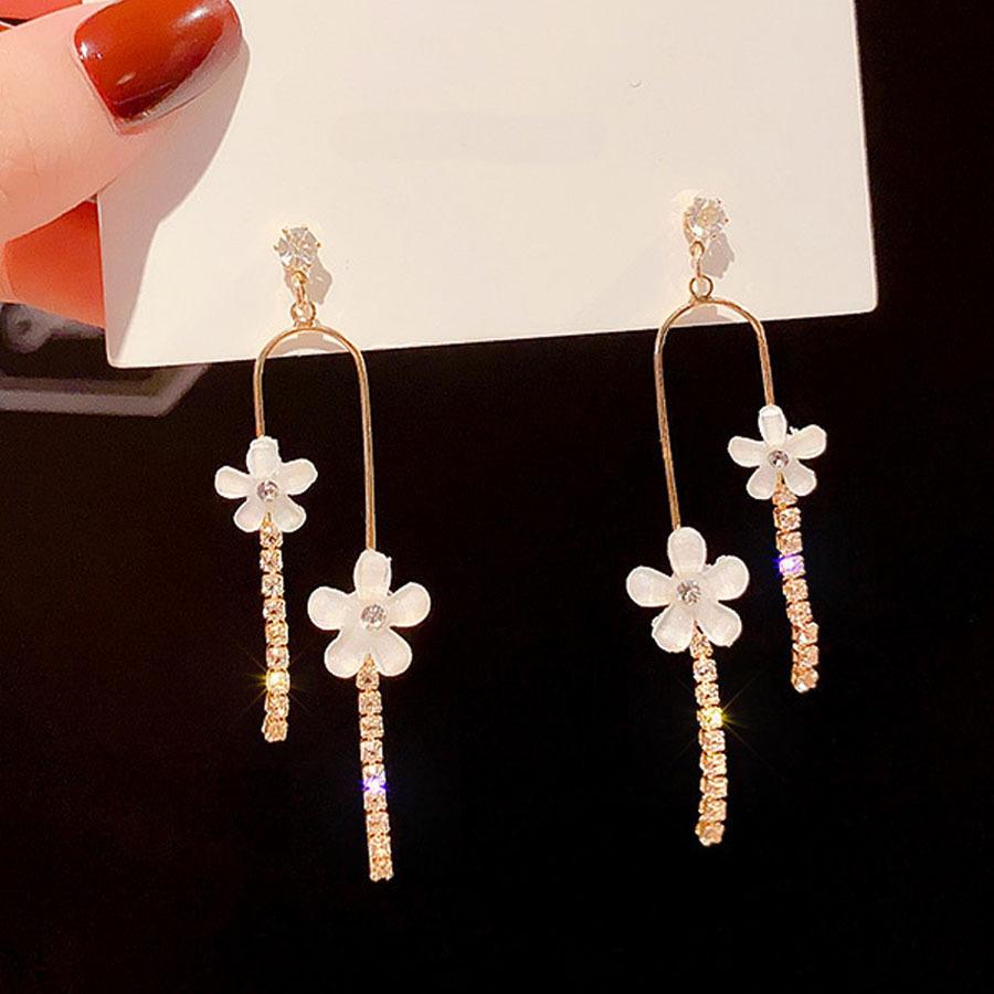 ピアス レディース 揺れる ロングピアス モチーフピアス 花 可愛い