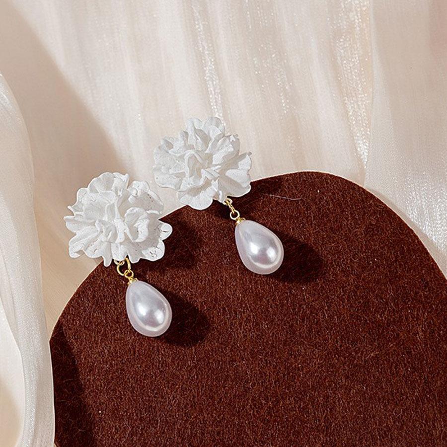 パール花モチーフイヤリング imgrc0092667214.jpg