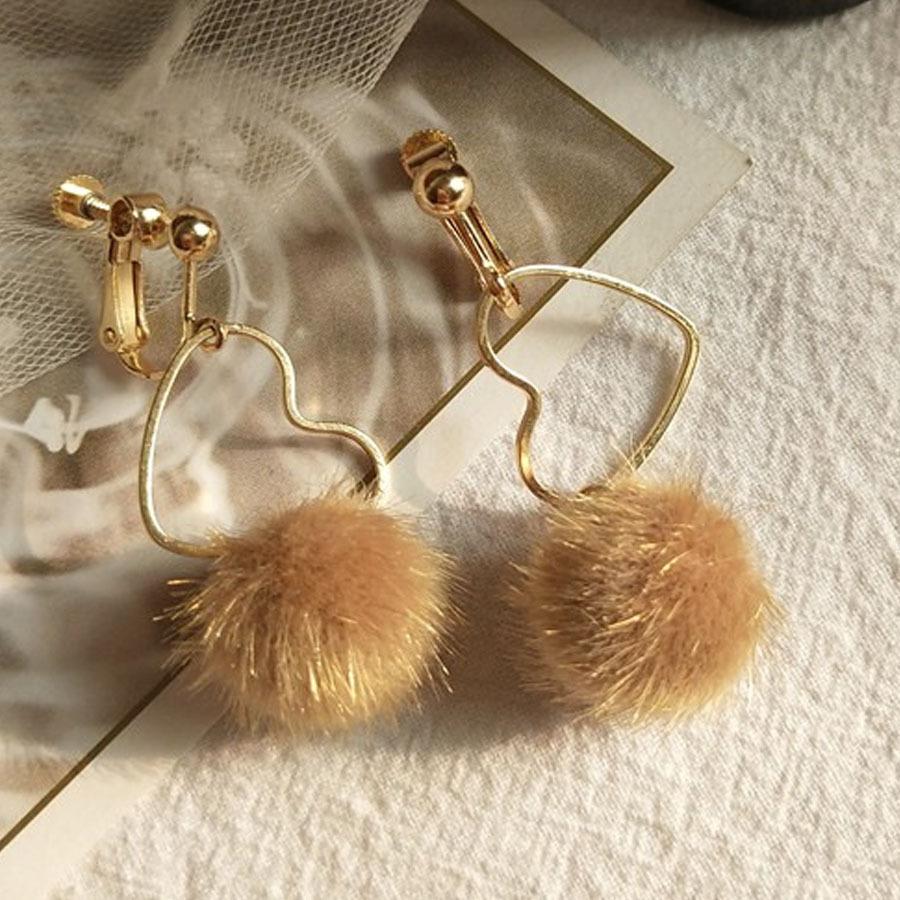 フープピアス レディース ハート イヤリング ミンクファーチャーム