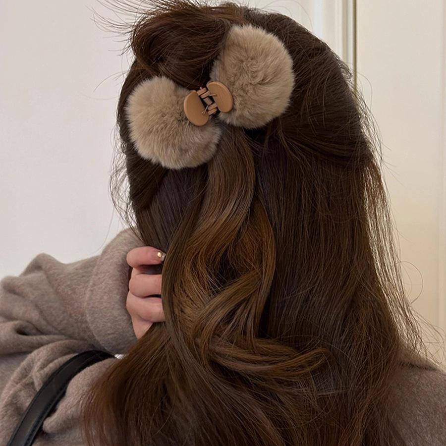 ヘアクリップ モコモコ ファーバンスクリップ ヘアアクセサリー 韓国