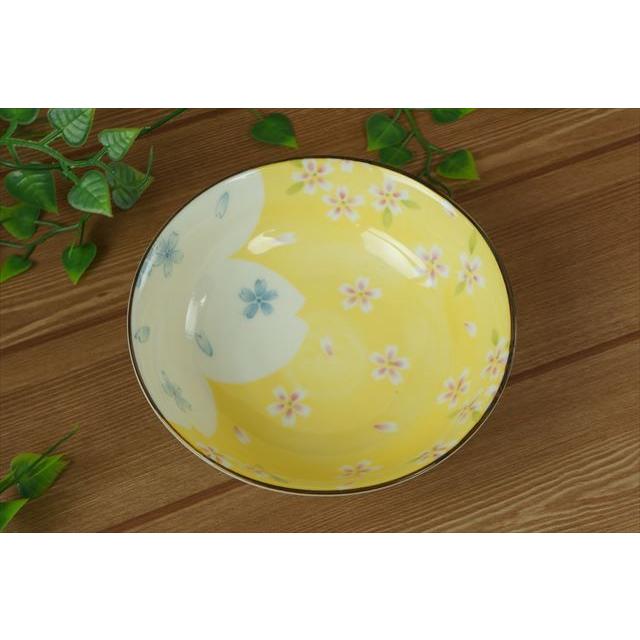 京桜 15.5cm ゆらぎ煮物鉢 中鉢 ボウル 鉢 丸皿 丸 皿 美濃焼 国産