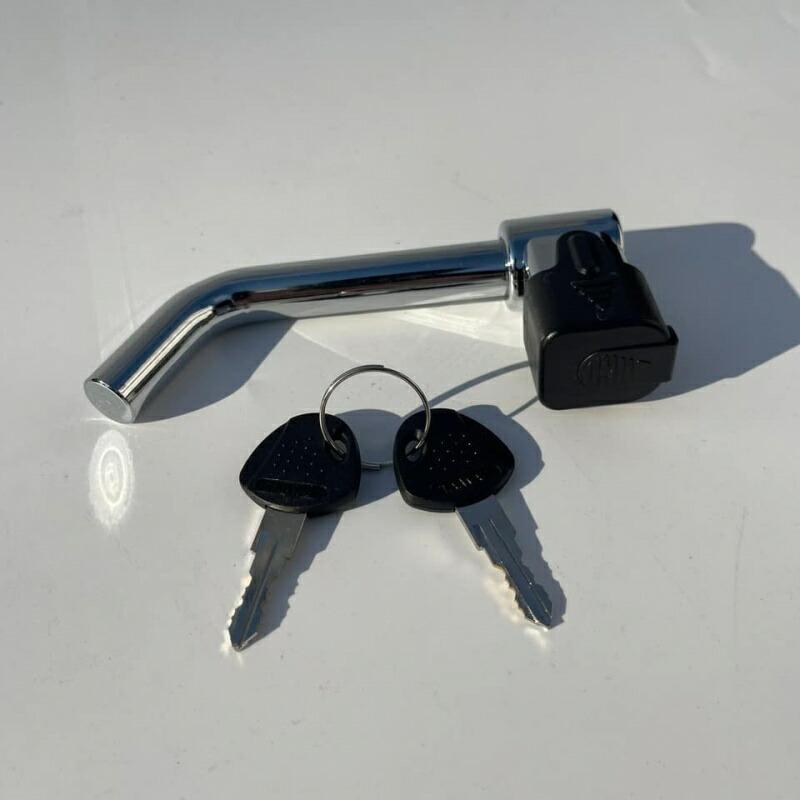 0210-04 Lタイプ ボールマウント ロックキー スチール レシーバーロックトレーラーパーツ タイトジャパン L型 牽引車 安全 カギ付 鍵 盗難防止 |  | 03