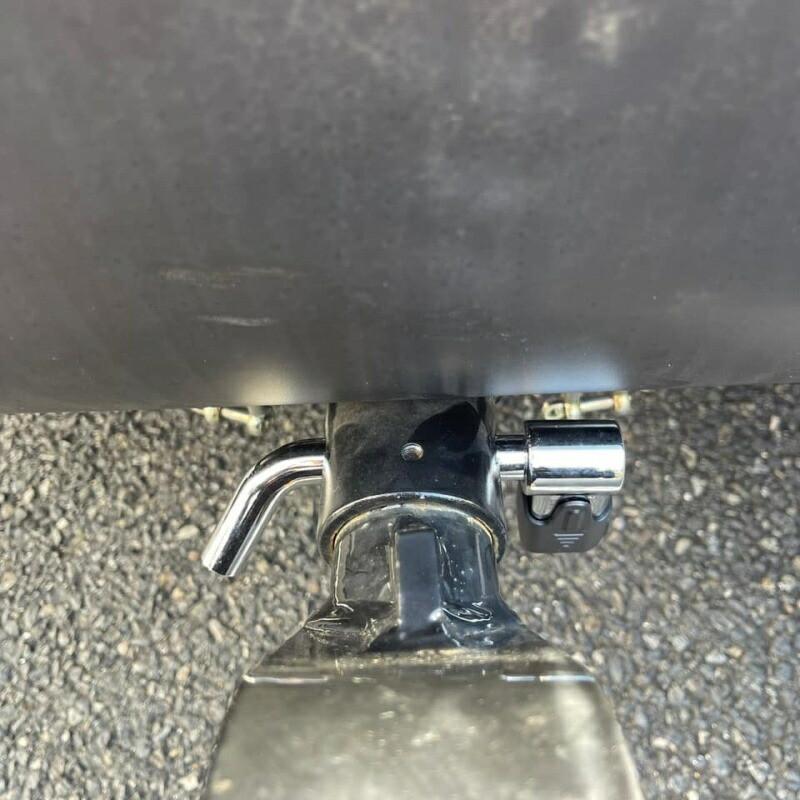 0210-04 Lタイプ ボールマウント ロックキー スチール レシーバーロックトレーラーパーツ タイトジャパン L型 牽引車 安全 カギ付 鍵 盗難防止 |  | 04