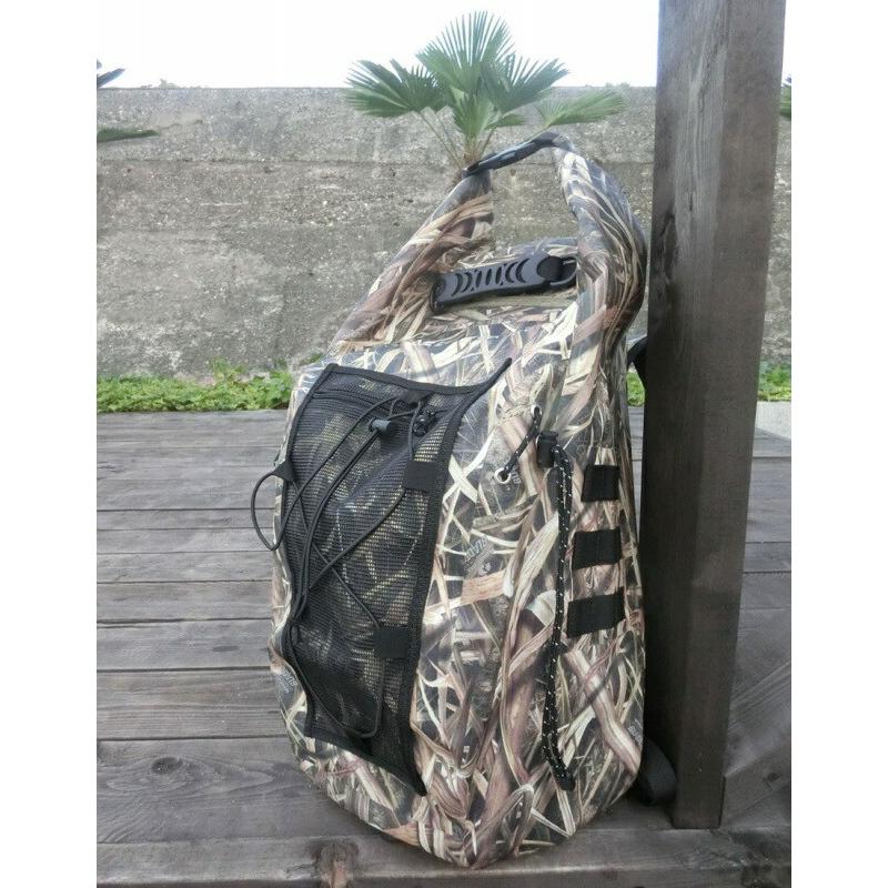 DRYCASE ドライケースバックパック 簡易防水 3ロール デイバッグ アウトドア ツーリング アメリカブランド BAG カバン 鞄 リュック リュックサック |  | 05