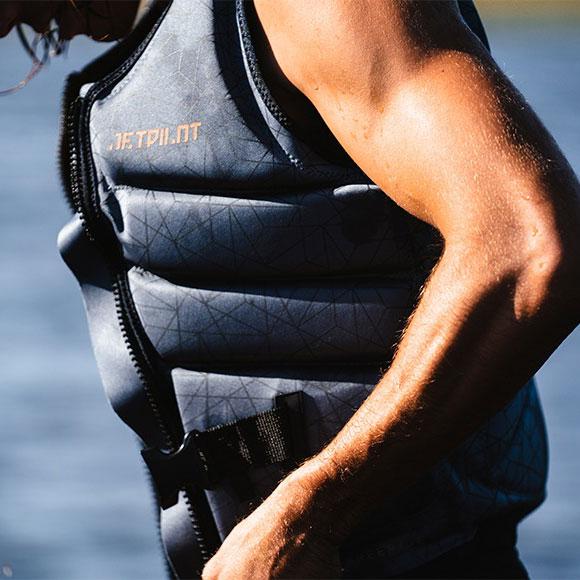 ジェットパイロット JETPILOT ライフジャケット 大人用 メンズ FREERIDE ウォータースポーツベスト チャコール/グリーン M-XL JA23228 | JETPILOT | 07