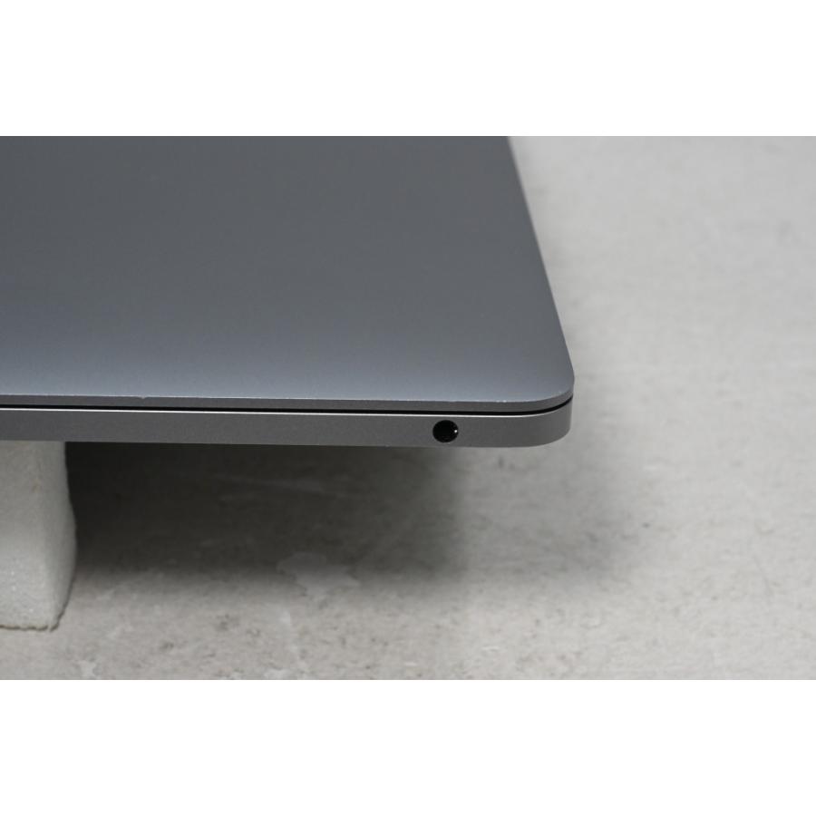[中古]Apple MacBook Pro 13インチ 1.4GHz Touch Bar搭載モデル シルバー MXK62J/Aの画像