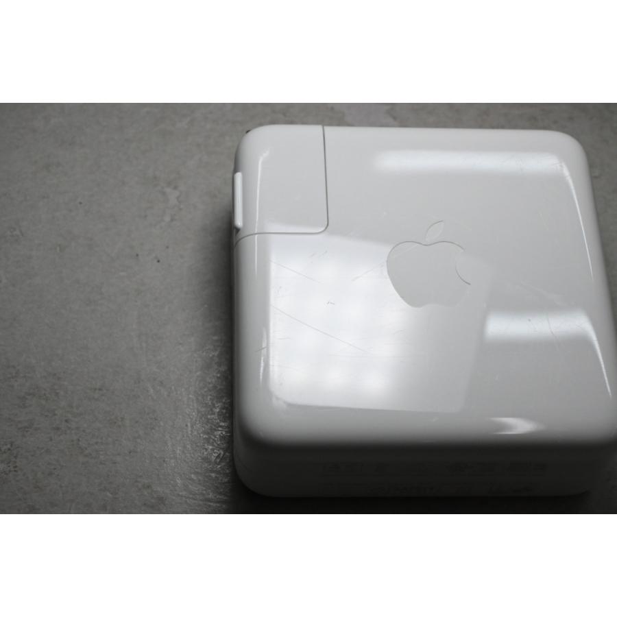 [中古]Apple MacBook Pro 13インチ 1.4GHz Touch Bar搭載モデル シルバー MXK62J/Aの画像