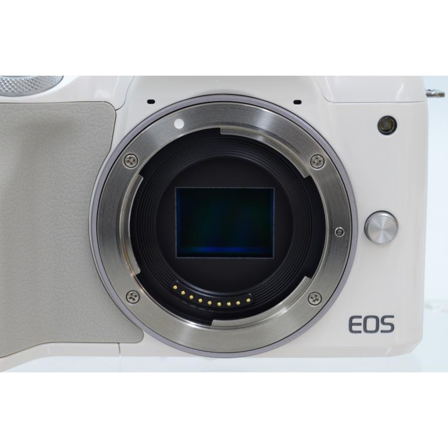 EOS M [中古]Canon Kiss ダブルズームキット ホワイト : 中古